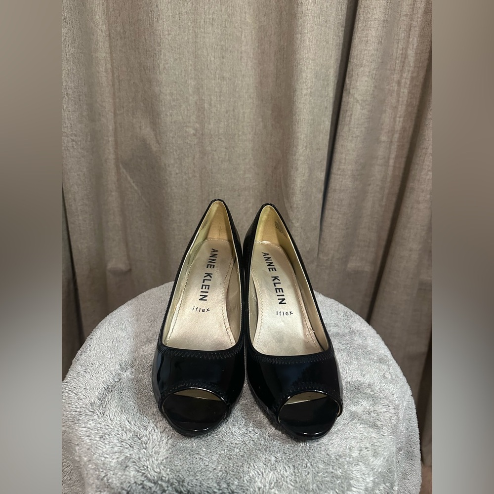 Preloved Anne Klein Patent Leather Peep Toe Shoes